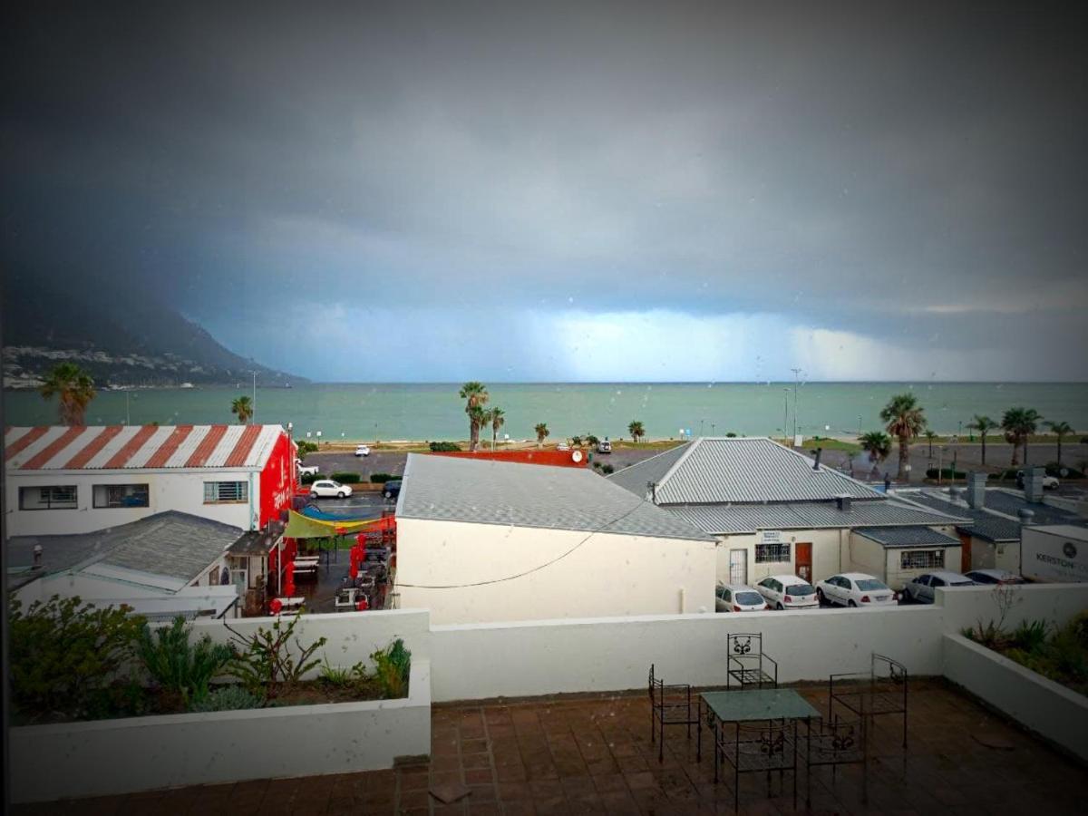 Bay-Side Apartment, Gordon'S Bay Exterior foto